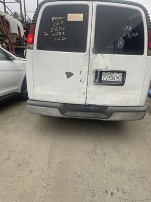 2002 GMC Expr35