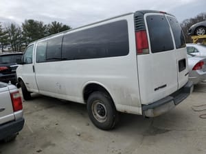 2001 GMC Expr15