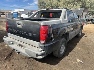 2002 GMC Aval15