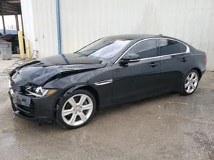 2017 Jaguar Xe