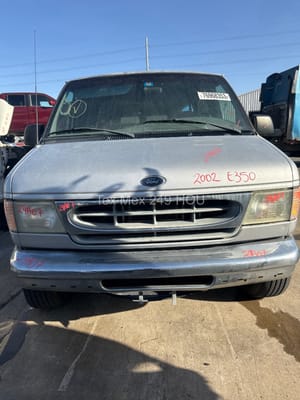 2002 Ford E-350 Tail Light