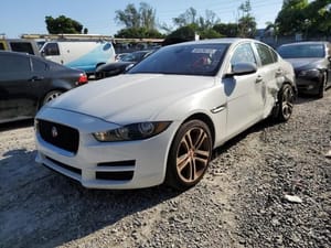 2017 Jaguar Xe