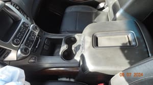 2017 GMC Sub150 Front Console