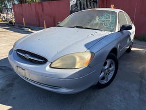 2003 Ford Taurus