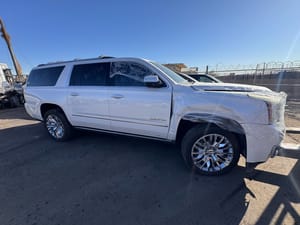2017 GMC Ykxl15