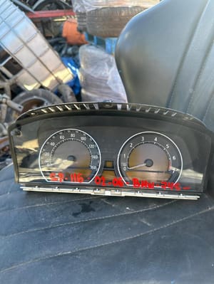 2005 BMW 745i Instrument Cluster