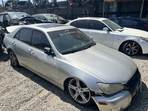 2003 Lexus Is300
