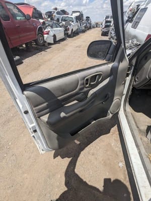 2003 GMC S10s15