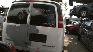 2004 GMC Expr15