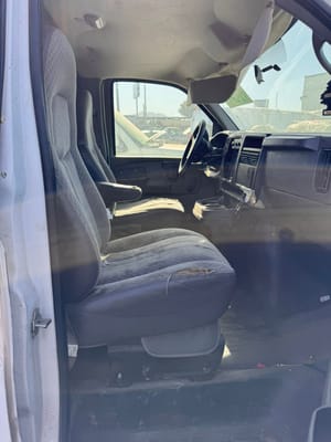 2006 GMC Expr15
