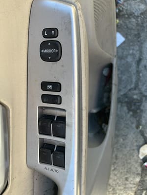 2019 Toyota Prius Front Door