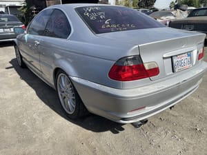 2003 BMW 330i