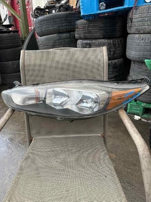2016 Ford Fiesta Headlight