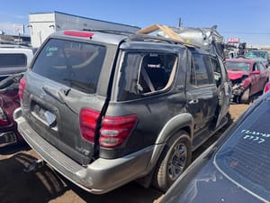 2004 Toyota Sequoia