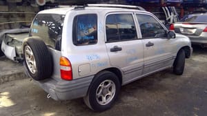 2001 Chevrolet Tracker