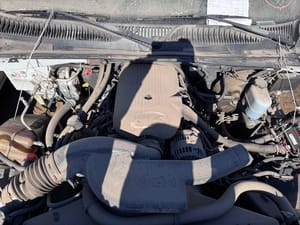 2002 GMC Aval15