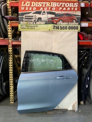 2016 Chrysler 200 Door, Rear L