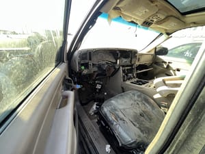 2004 GMC Sub150
