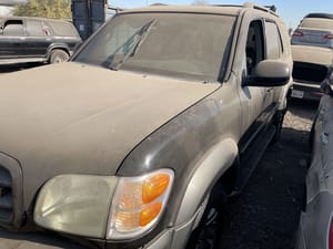 2004 Toyota Sequoia