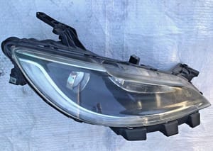 2016 Chrysler 200 Headlight