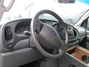 2003 Ford E-350