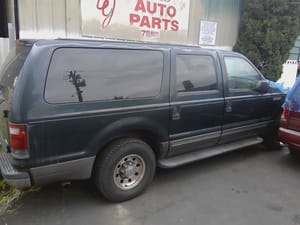2002 Ford Excursion Tail Light