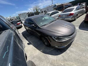 2015 Chrysler 200