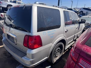 2003 Lincoln Navigator