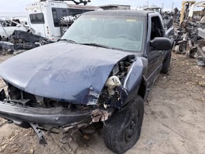 2003 GMC S10s15