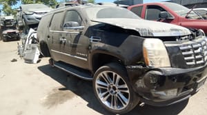 2007 Cadillac Escalade Fender