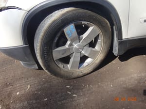 2010 GMC Acadia Wheel