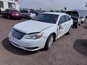 2013 Chrysler 200