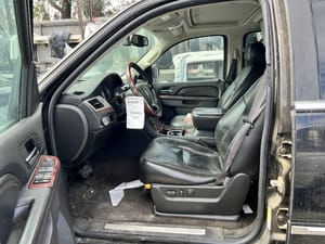 2010 Cadillac Escesv Fuel Tank Door