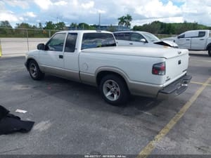 1999 GMC S10s15