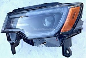 2020 Jeep Grand Cherokee Headlight