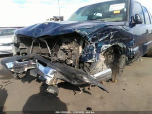 2005 GMC Aval15