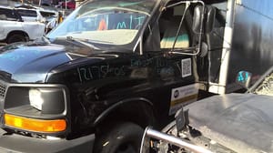 2005 GMC Expr35
