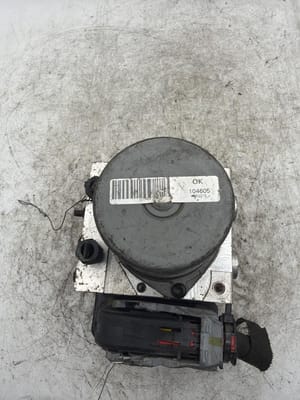 2015 Hyundai Sonata ABS Module