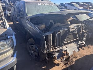 2004 GMC Aval15
