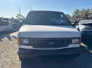 2005 Ford E-150
