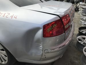 2005 Audi A8