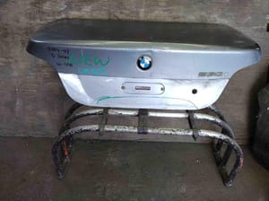2005 BMW 530i Trunk Lid