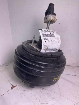 2016 Chrysler 200 Brake Booster
