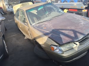 2000 Toyota Corolla