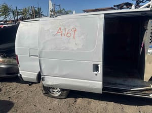 2005 Ford E-150