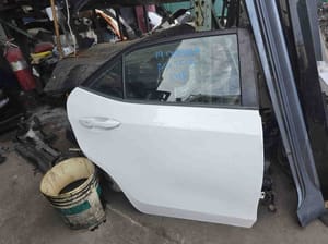 2019 Toyota Corolla Front Door