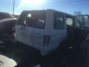 2001 Isuzu Trooper