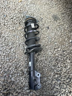2020 Ford Explorer Strut