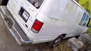 2001 Ford E-250
