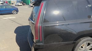 2019 Cadillac Escesv Tail Light
